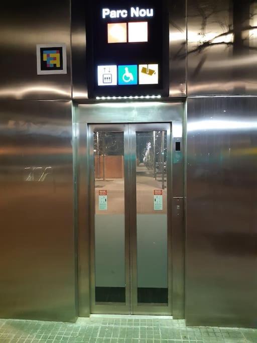 Gran Apartamento Cerca Del Aeropuerto Apartment เอลปรัตเดยูเบรกัต ภายนอก รูปภาพ