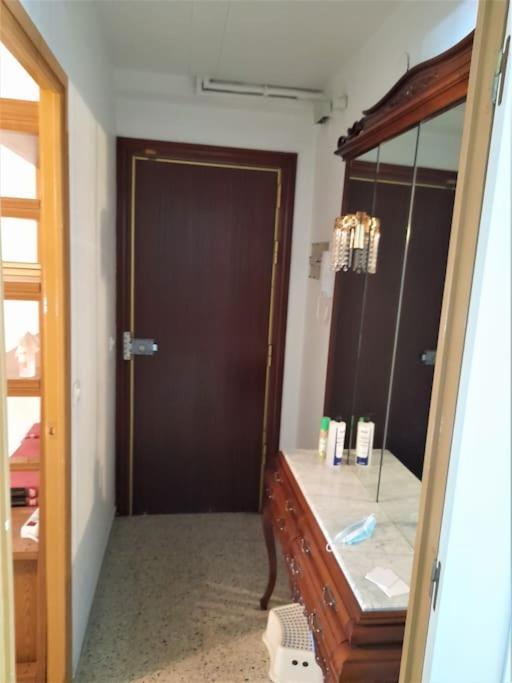 Gran Apartamento Cerca Del Aeropuerto Apartment เอลปรัตเดยูเบรกัต ภายนอก รูปภาพ