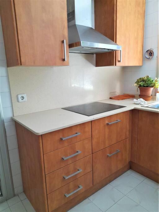 Gran Apartamento Cerca Del Aeropuerto Apartment เอลปรัตเดยูเบรกัต ภายนอก รูปภาพ